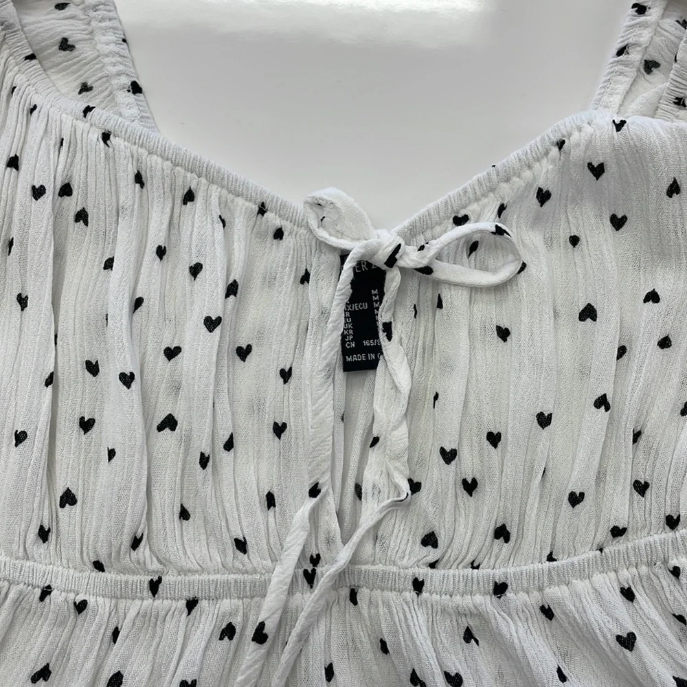 White/ Black Heart Puff Sleeve Top - Picture 14 of 15